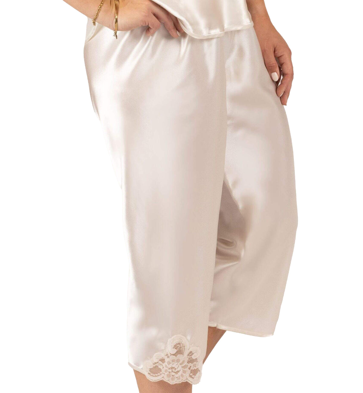 Shadowline Rochelle Satin Capri (66075),S,Ivory - Ivory,Small