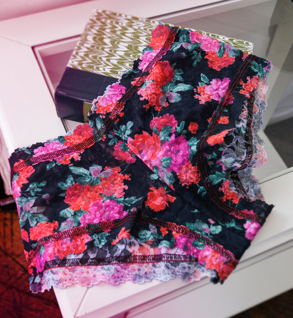 Hanky Panky Signature Lace Printed Boyshort (PR4812P),XS,Autobiography - Autobiography,XS