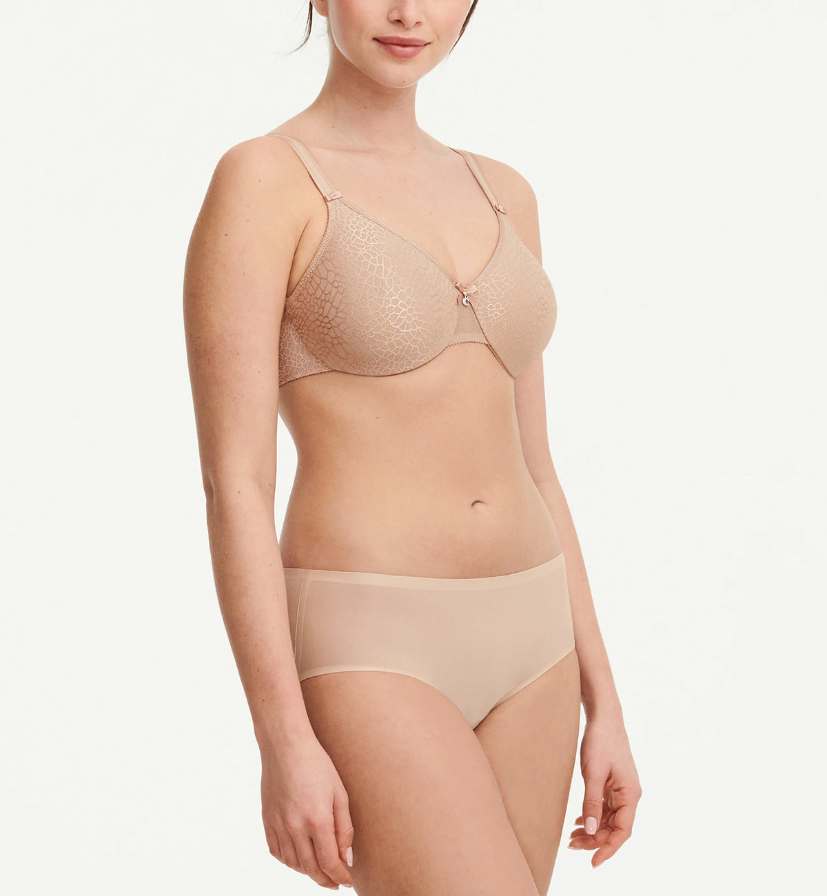 Chantelle C Magnifique Seamless Minimizer Underwire Bra (C18910),32D,Ultra Nude - Ultra Nude,32D