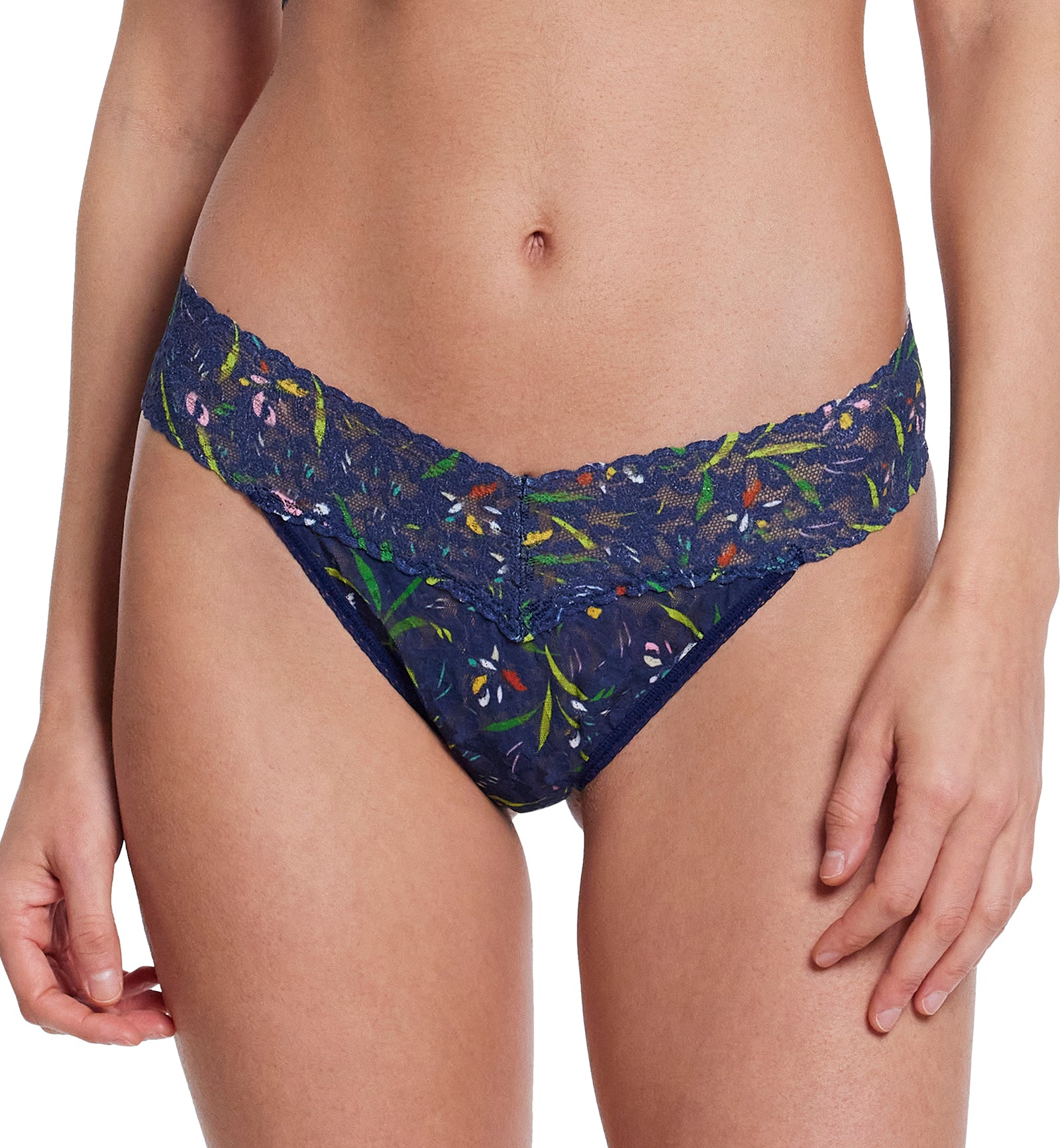 Hanky Panky Signature Lace Printed Original Rise Thong (PR4811P),Field Day - Field Day,One Size