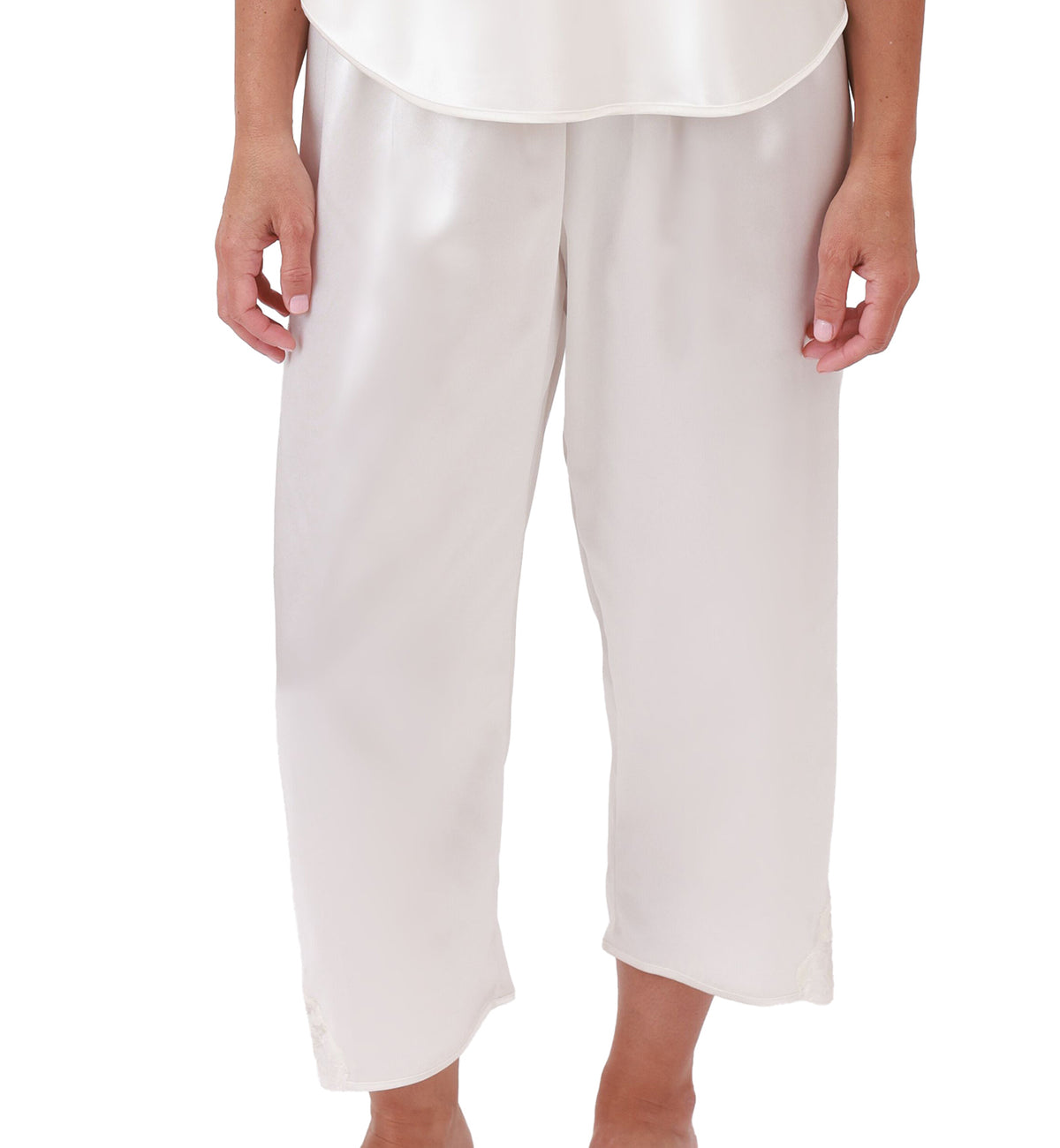 Shadowline Rochelle Satin Capri (66075),S,Ivory - Ivory,Small
